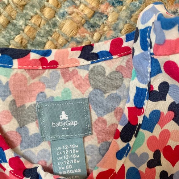 Gap Heart Print Sleeveless Romper | 12-18m - Picture 3 of 9